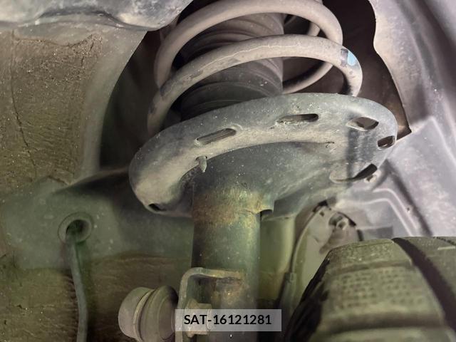Toyota ESQUIRE 2015-04 8216268-19