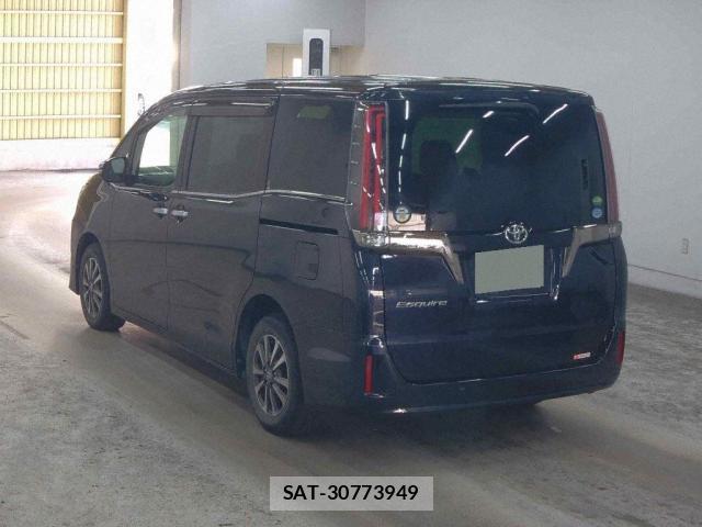 Toyota ESQUIRE 2019-07 8216411-1