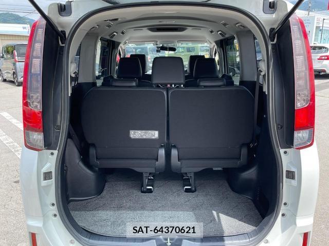 Toyota ESQUIRE 2015-06 8216878-10