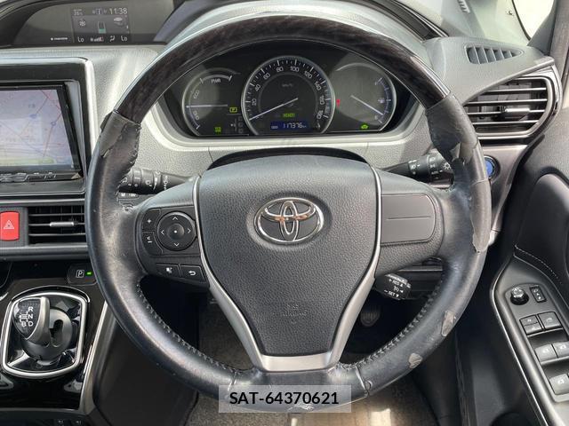 Toyota ESQUIRE 2015-06 8216878-11