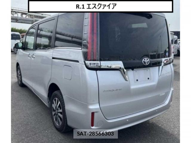 Toyota ESQUIRE 2019-05 8217738-1