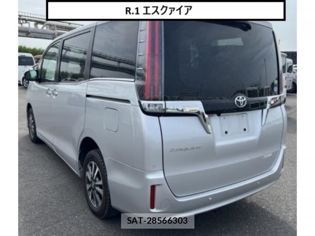 Toyota ESQUIRE 2019-05 8217738-2