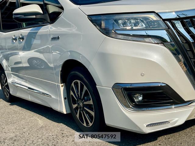 Toyota ESQUIRE 2018-03 8219215-5