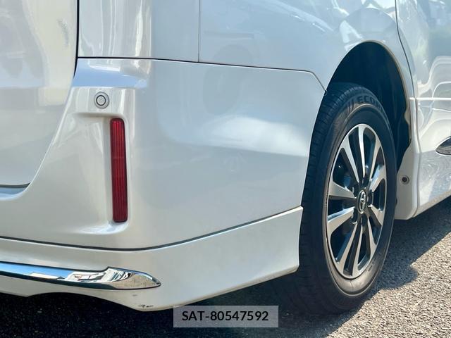Toyota ESQUIRE 2018-03 8219215-6