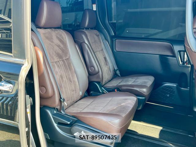 Toyota ESQUIRE 2019-03 8219216-13
