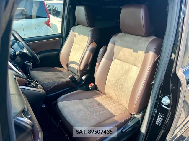 Toyota ESQUIRE 2019-03 8219216-16