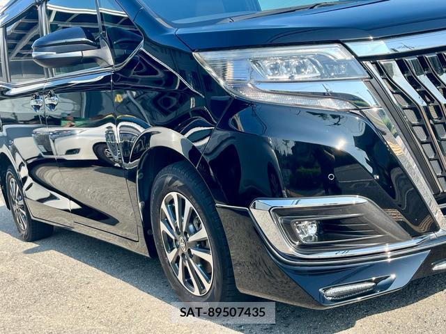 Toyota ESQUIRE 2019-03 8219216-6
