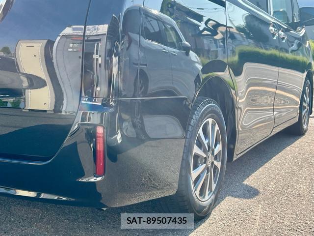 Toyota ESQUIRE 2019-03 8219216-7