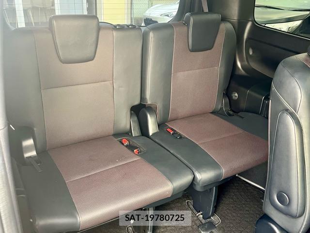 Toyota ESQUIRE 2017-09 8219218-13