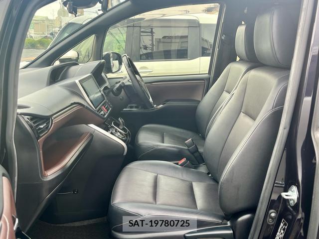 Toyota ESQUIRE 2017-09 8219218-14