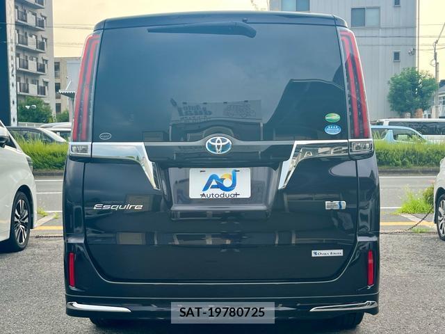 Toyota ESQUIRE 2017-09 8219218-3