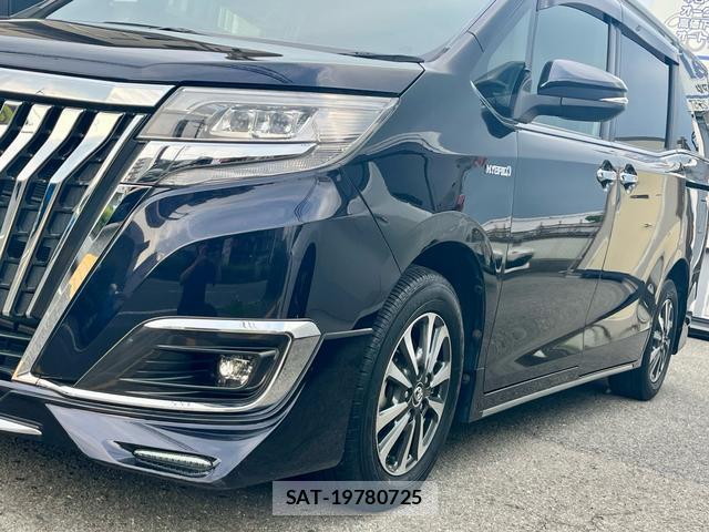 Toyota ESQUIRE 2017-09 8219218-7