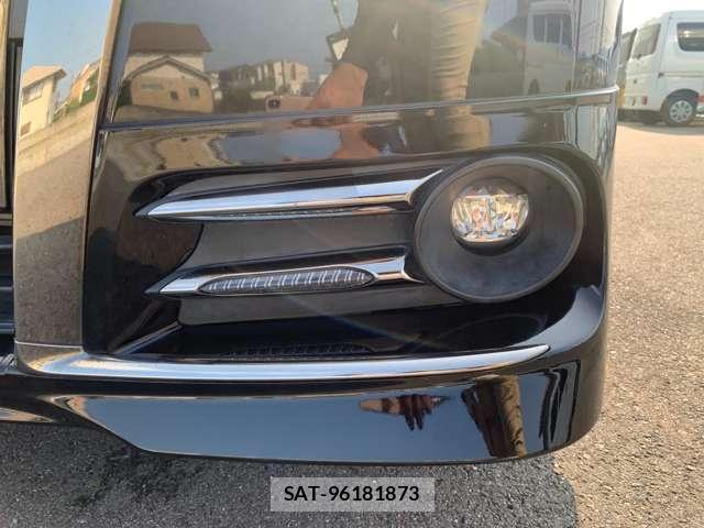 Toyota ESQUIRE 2017-02 8220313-15
