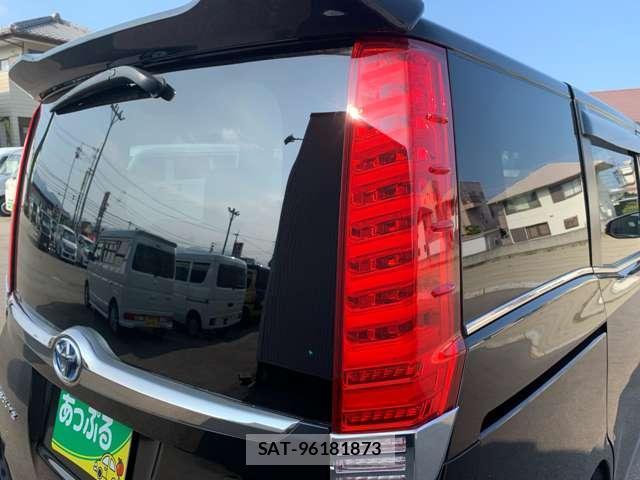 Toyota ESQUIRE 2017-02 8220313-18