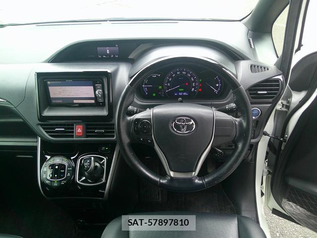 Toyota ESQUIRE 2017-10 8221662-8