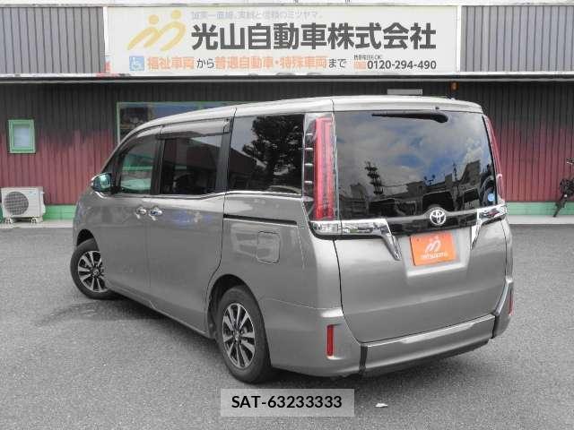 Toyota ESQUIRE 2017-09 8221812-2
