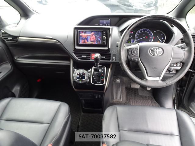 Toyota ESQUIRE 2017-03 8222505-4