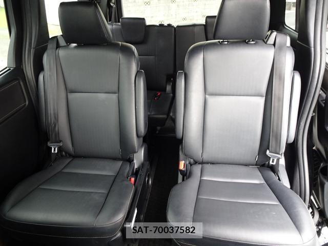 Toyota ESQUIRE 2017-03 8222505-9