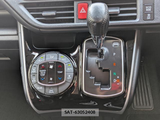 Toyota ESQUIRE 2017-04 8223180-12
