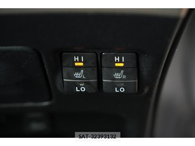 Toyota ESQUIRE 2017-02 8223264-7