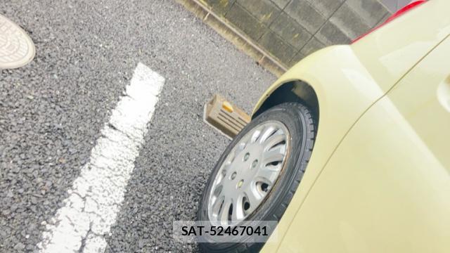 Daihatsu ESSE 2010-06 8219792-6