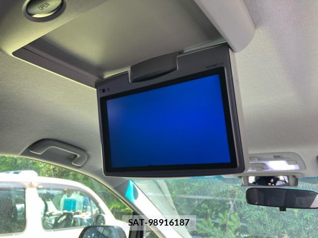 Toyota ESTIMA 2011-07 8219772-16