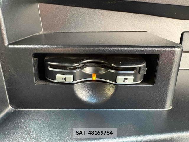 Toyota ESTIMA 2013-11 8220431-11
