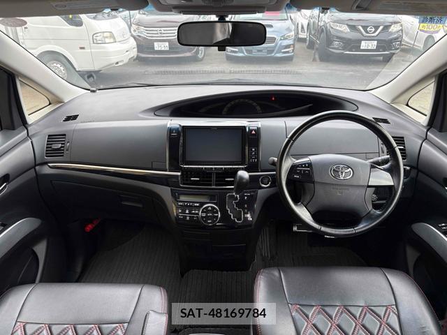 Toyota ESTIMA 2013-11 8220431-2