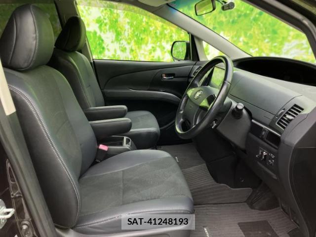 Toyota ESTIMA 2013-10 8220654-3