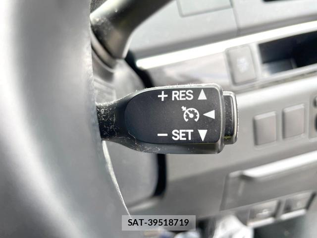 Toyota ESTIMA 2014-02 8220970-4