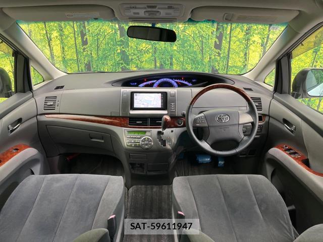 Toyota ESTIMA 2011-12 8221144-1