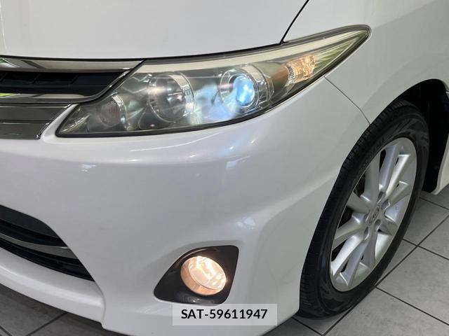 Toyota ESTIMA 2011-12 8221144-12