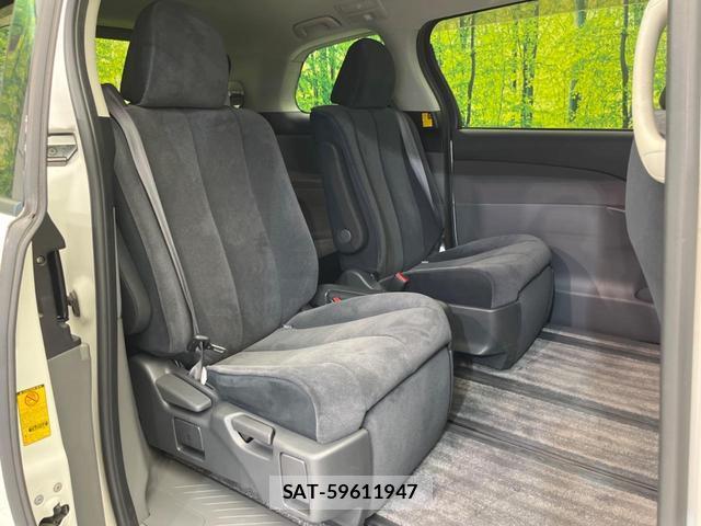 Toyota ESTIMA 2011-12 8221144-8