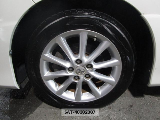 Toyota ESTIMA 2010-03 8221517-1