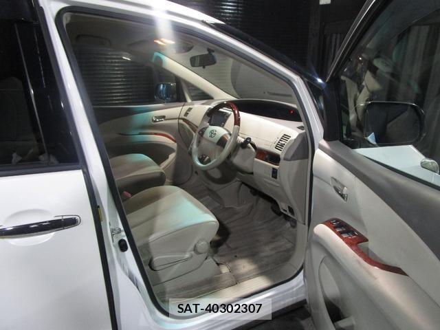 Toyota ESTIMA 2010-03 8221517-12