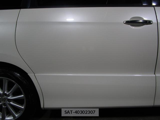 Toyota ESTIMA 2010-03 8221517-7
