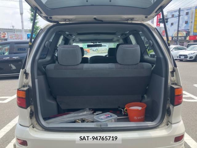 Toyota ESTIMA 2001-07 8224381-7