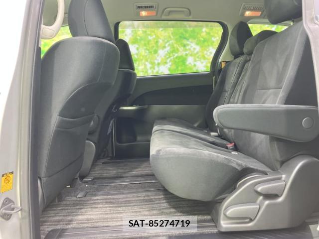 Toyota ESTIMA 2013-07 8225170-6