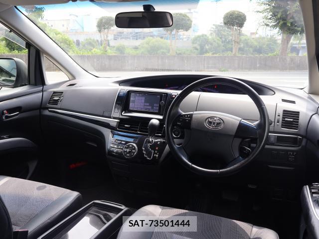Toyota ESTIMA 2013-07 8225603-1