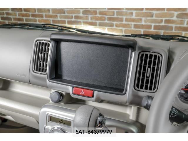 Suzuki EVERY WAGON 2026-03 8216136-11