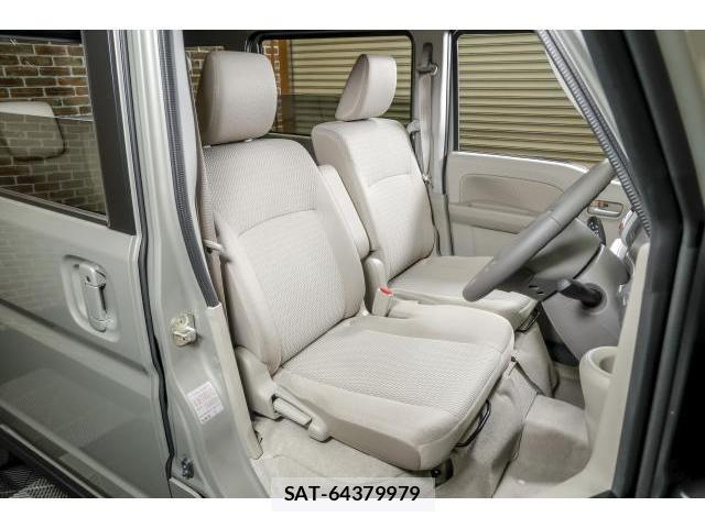 Suzuki EVERY WAGON 2026-03 8216136-12