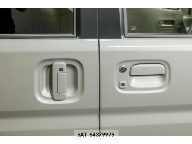 Suzuki EVERY WAGON 2026-03 8216136-19