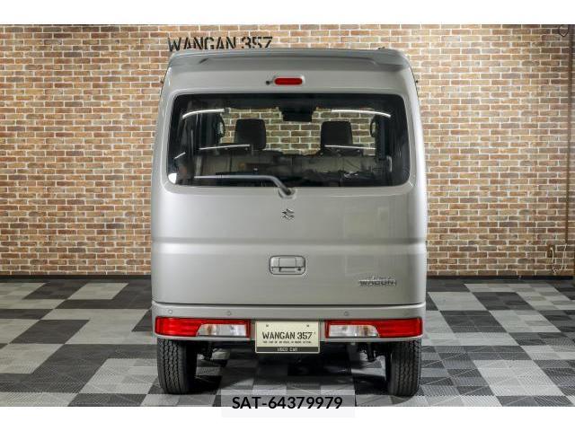 Suzuki EVERY WAGON 2026-03 8216136-5