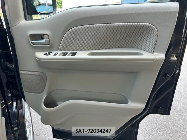 Suzuki EVERY WAGON 2021-05 8218412-15