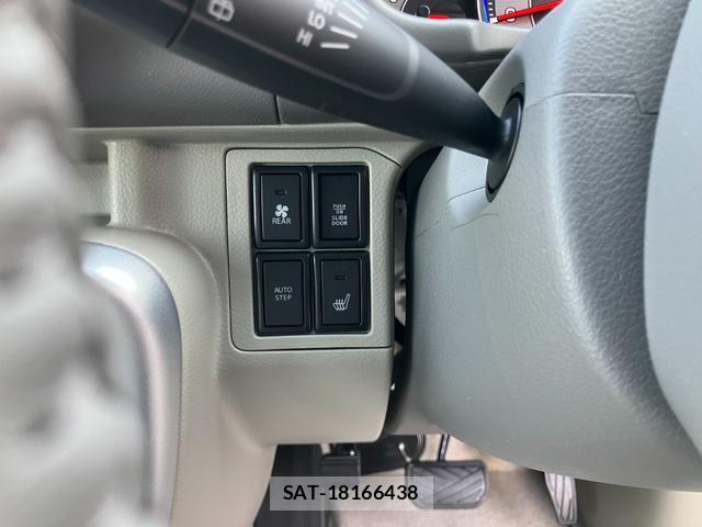 Suzuki EVERY WAGON 2025-12 8220920-8