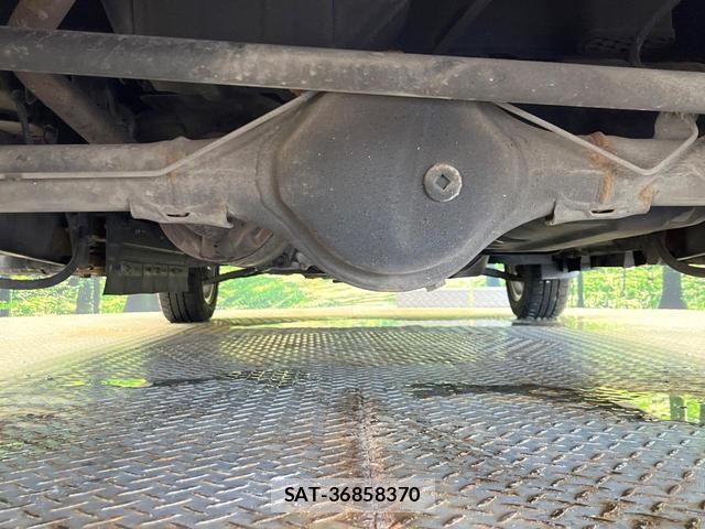 Suzuki EVERY WAGON 2018-05 8221095-18