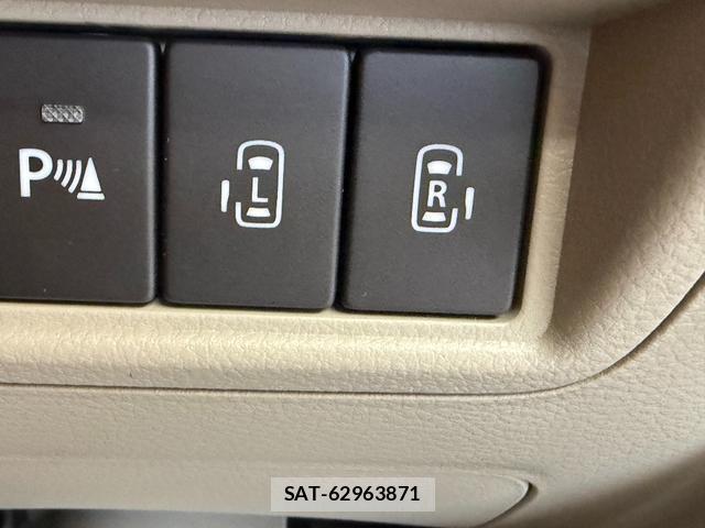 Suzuki EVERY WAGON 2025-12 8221294-12