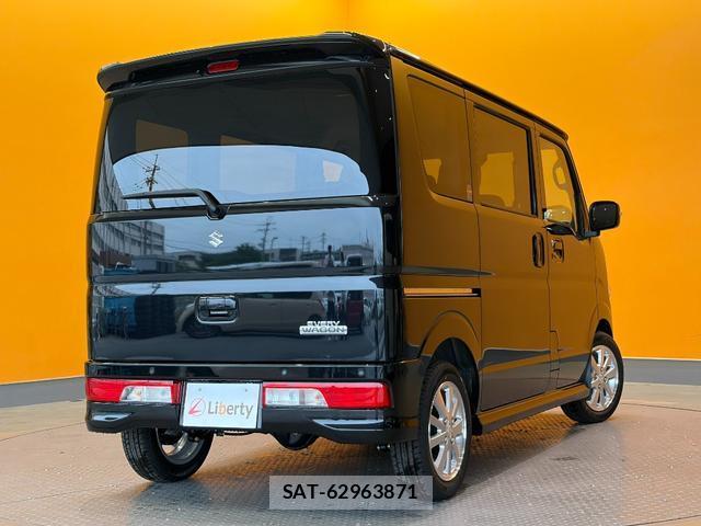 Suzuki EVERY WAGON 2025-12 8221294-17