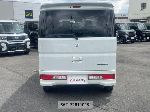 Suzuki EVERY WAGON 2025-12 8222376-10