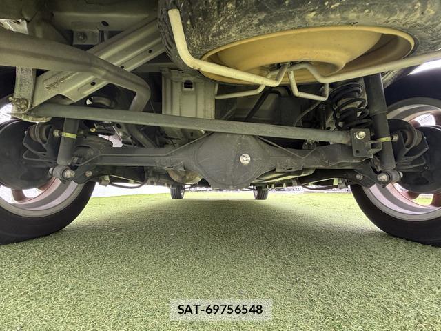 Suzuki EVERY WAGON 2017-09 8224695-8